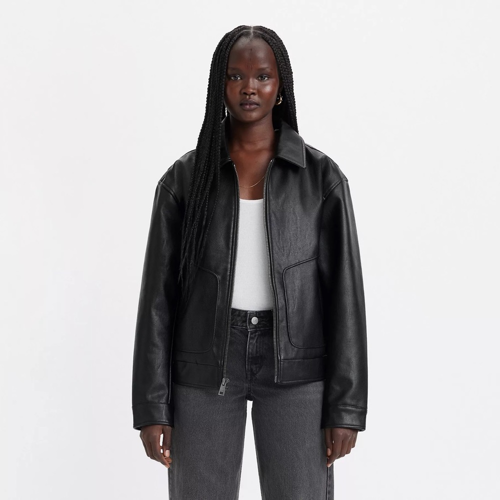 NWT Levi’s faux leather retro dad bomber in size M